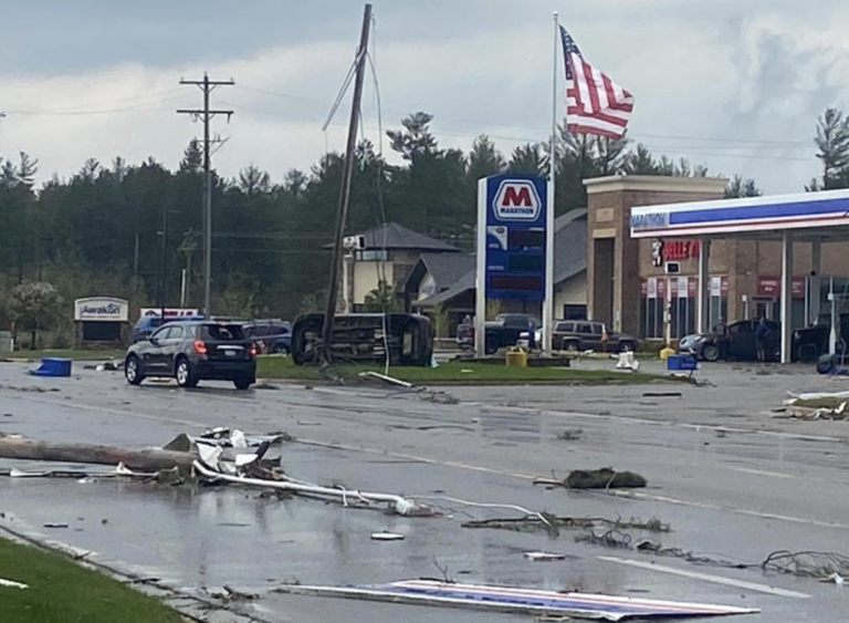 Read more about the article Avoid the Gaylord Area Michigan State Police say after tornado touchdown